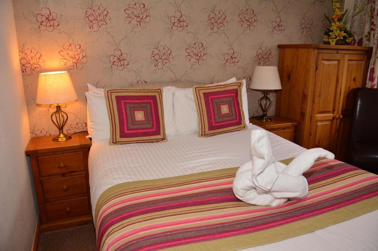Homagen Bed & Breakfast Roybridge Buitenkant foto