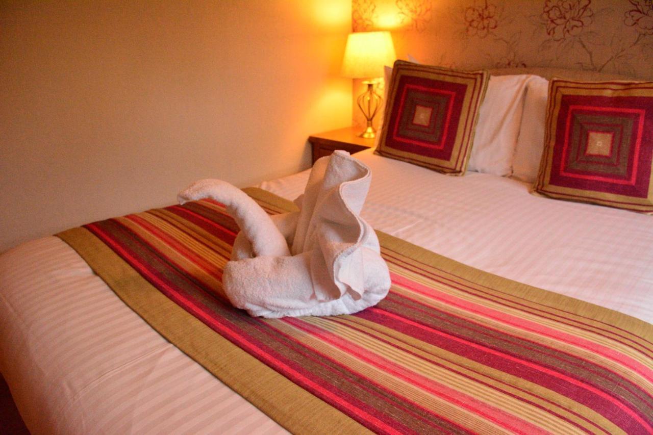 Homagen Bed & Breakfast Roybridge Buitenkant foto