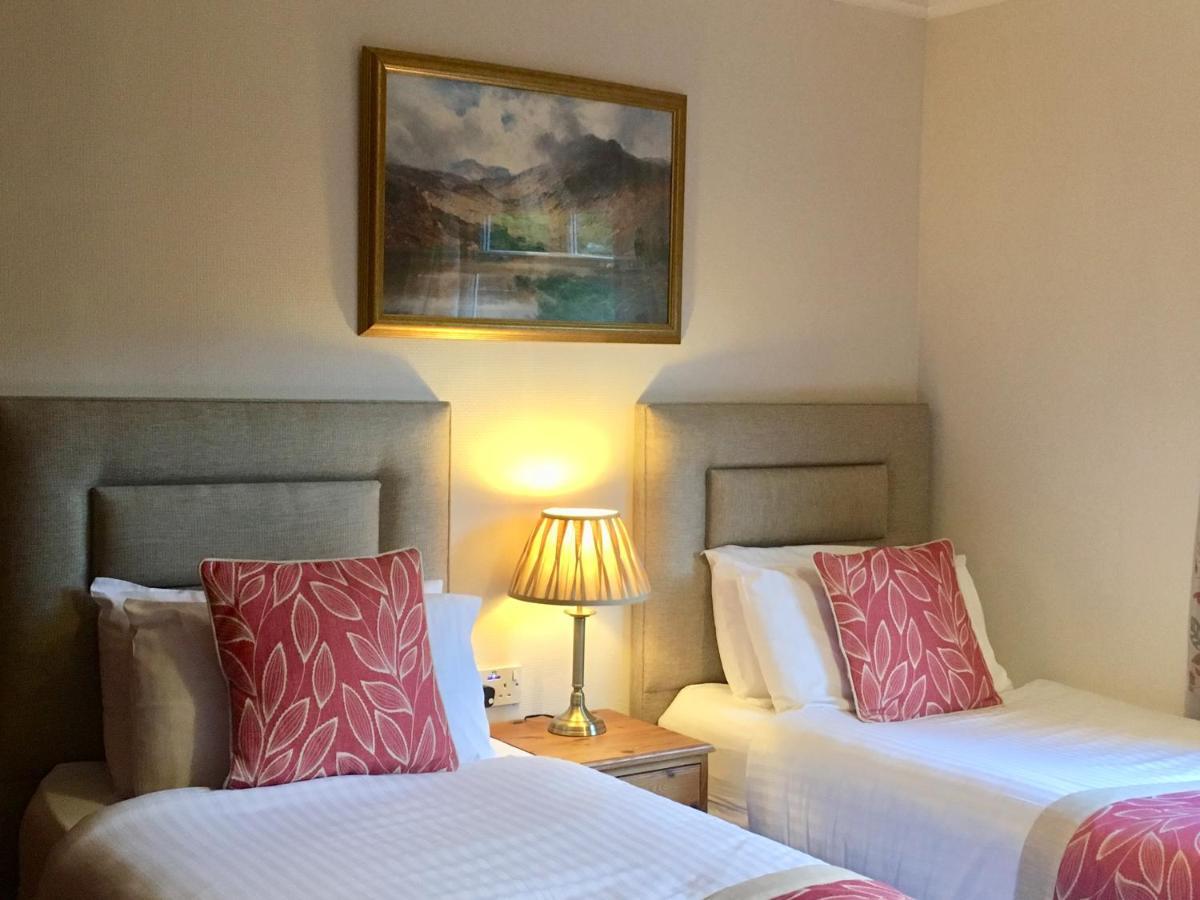 Homagen Bed & Breakfast Roybridge Buitenkant foto