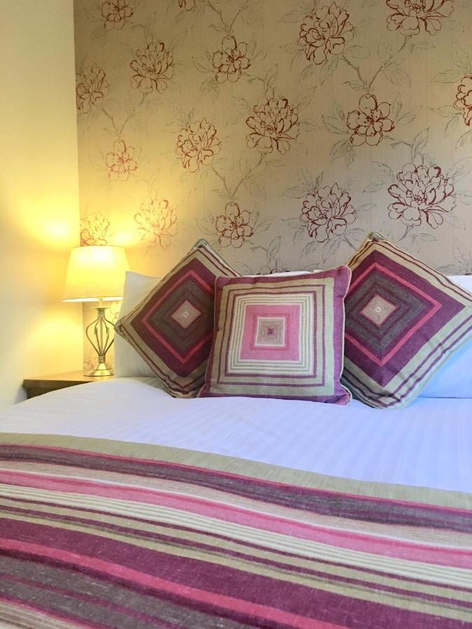 Homagen Bed & Breakfast Roybridge Buitenkant foto